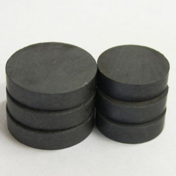 Černé magnety, průměr 16 mm, 50 ks